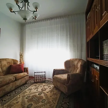 Habitacion, Bano Y Sala Privados En * Mugardos